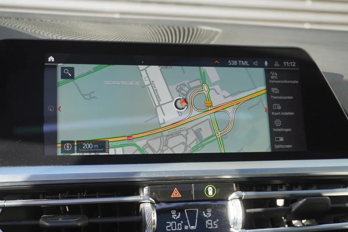 M340i xDrive | HIFI System Harman Kardon | 	Driving Assistant Professional | Extra getint glas | Glazen panoramadak | Variable Sport Steering