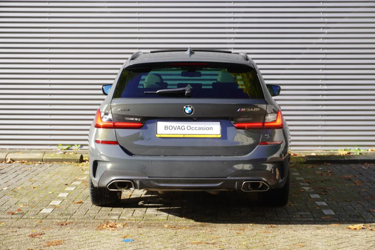 M340i xDrive | HIFI System Harman Kardon | 	Driving Assistant Professional | Extra getint glas | Glazen panoramadak | Variable Sport Steering