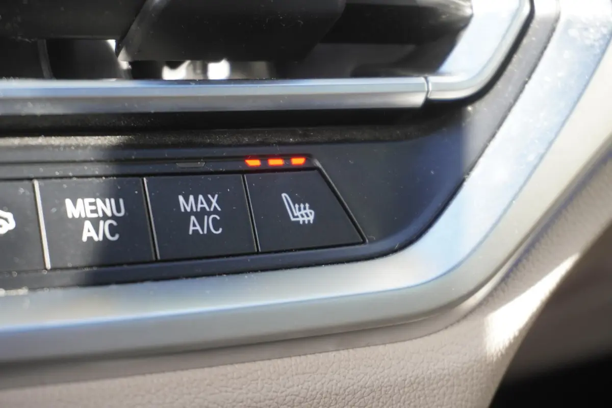M340i xDrive | HIFI System Harman Kardon | 	Driving Assistant Professional | Extra getint glas | Glazen panoramadak | Variable Sport Steering