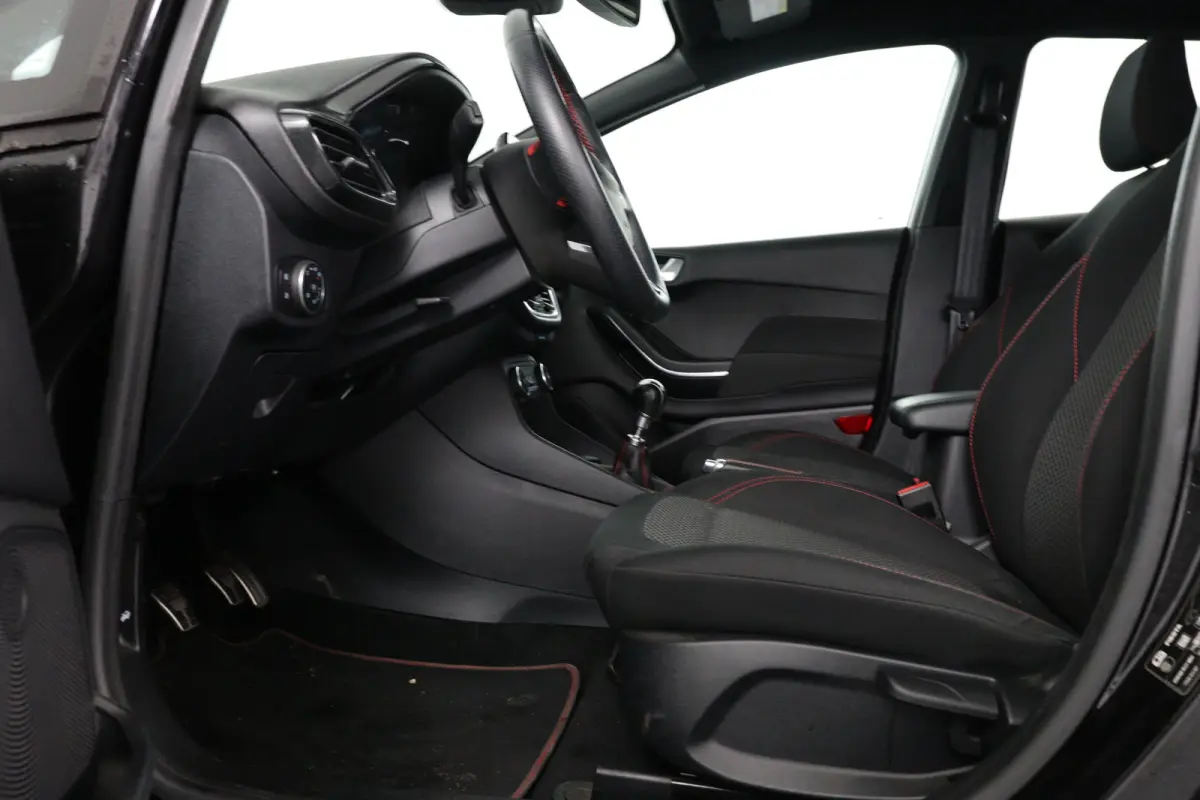 1.0 EcoBoost ST-Line | Dealer Onderhouden! | Navigatie | Clima | Parkeersensoren | Keyless Start | Lichtmetalen Velgen | Cruise Control