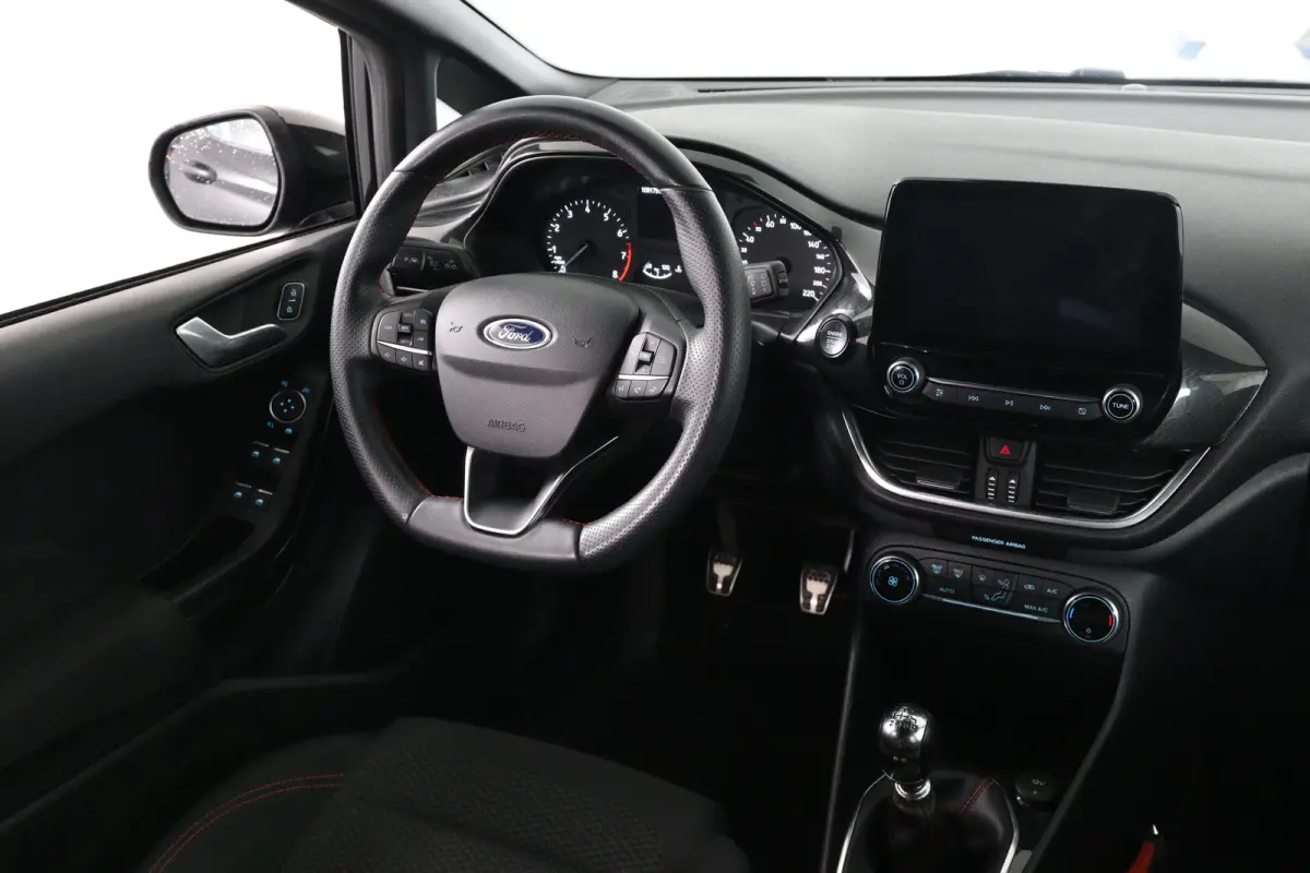 1.0 EcoBoost ST-Line | Dealer Onderhouden! | Navigatie | Clima | Parkeersensoren | Keyless Start | Lichtmetalen Velgen | Cruise Control