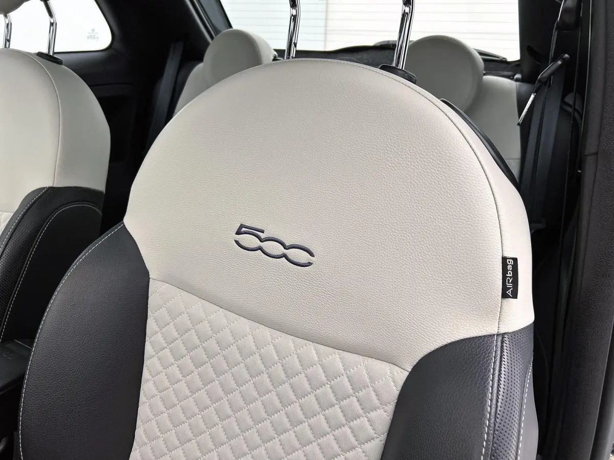 1.0 Hybrid Dolcevita | Panoramadak | Airco | Apple Carplay/Android Auto