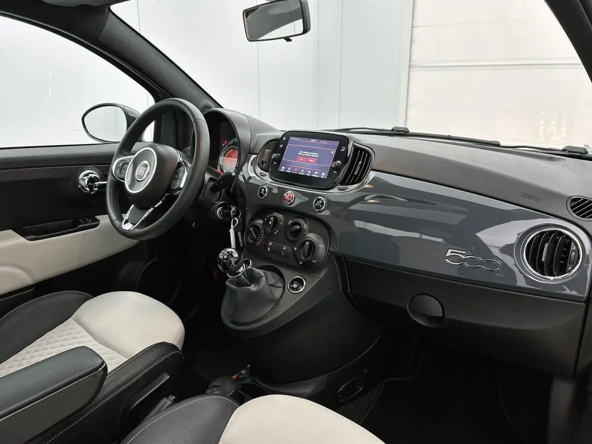 1.0 Hybrid Dolcevita | Panoramadak | Airco | Apple Carplay/Android Auto