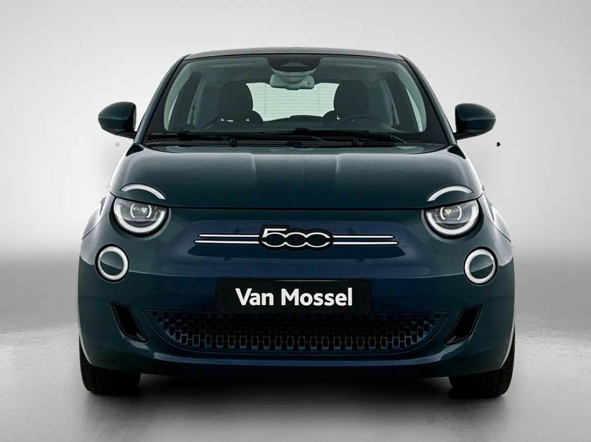 Icon 42 kWh | Climate | Cruise | Bluetooth | LMV | Keyless | Camera | Panodak | SOH 95%