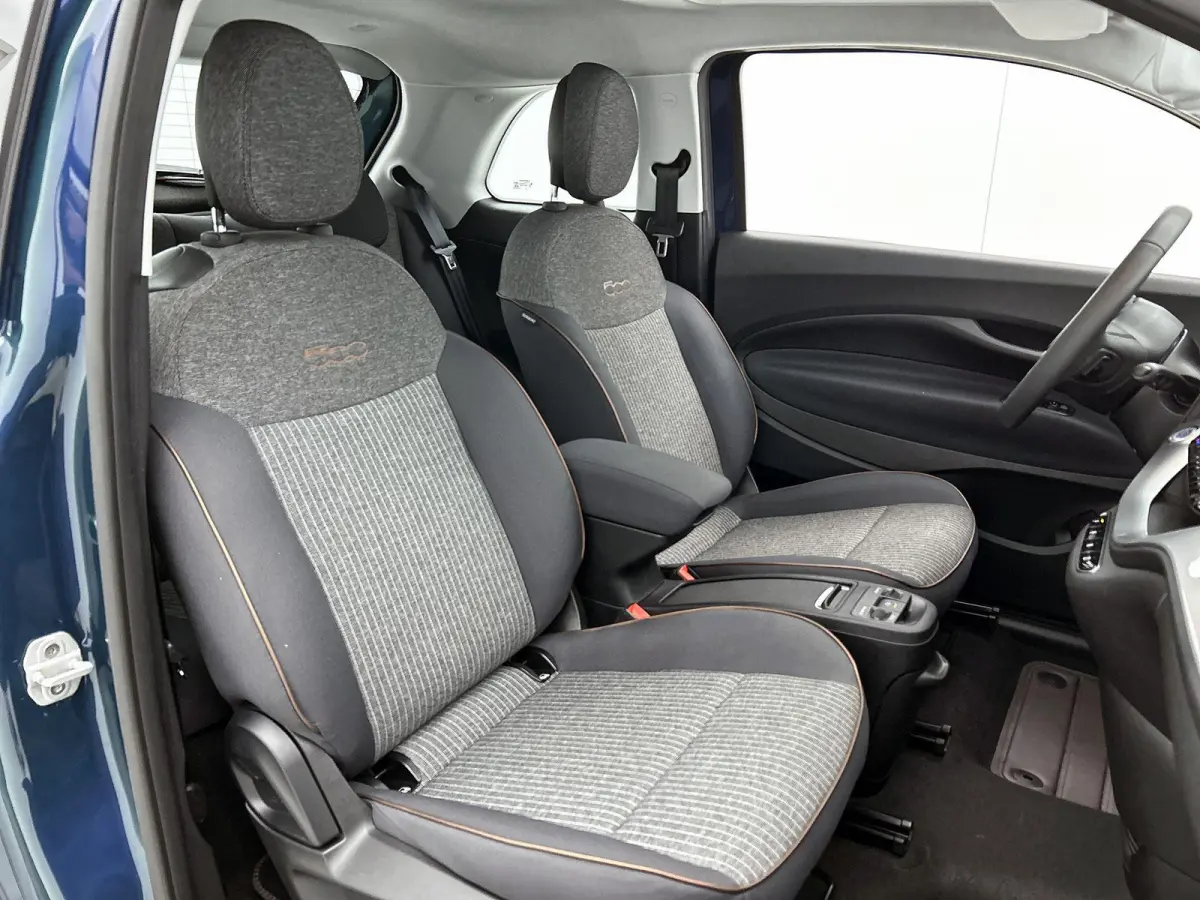 Icon 42 kWh | Climate | Cruise | Bluetooth | LMV | Keyless | Camera | Panodak | SOH 95%