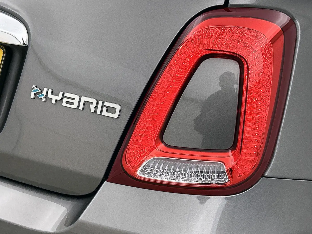 1.0 Hybrid Dolcevita | Airco | Cruise | DAB | LMV | PDC | Apple CarPlay/Android Auto