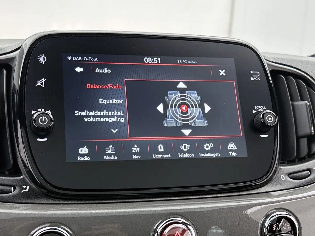1.0 Hybrid Dolcevita | Airco | Cruise | DAB | LMV | PDC | Apple CarPlay/Android Auto