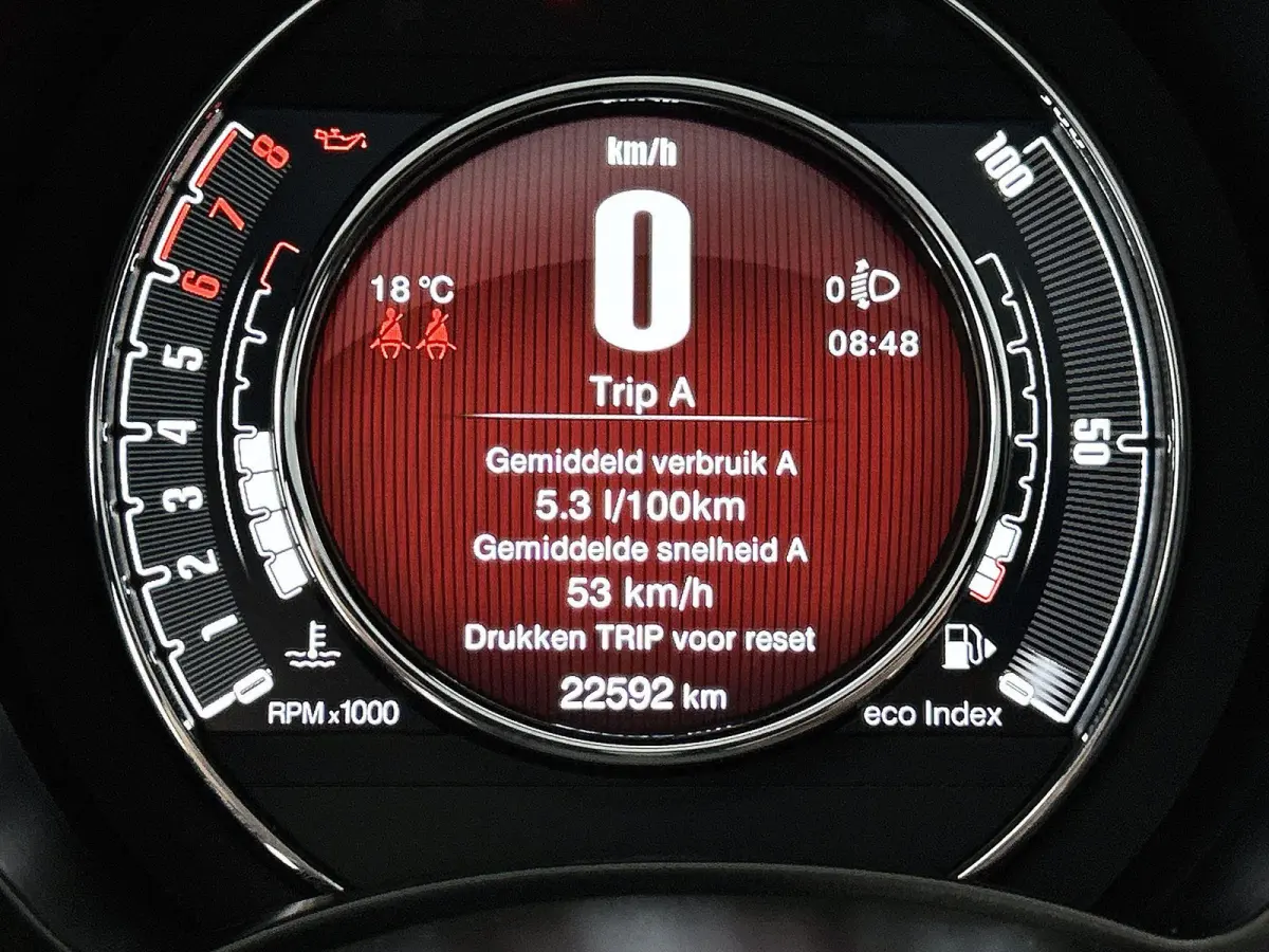 1.0 Hybrid Dolcevita | Airco | Cruise | DAB | LMV | PDC | Apple CarPlay/Android Auto