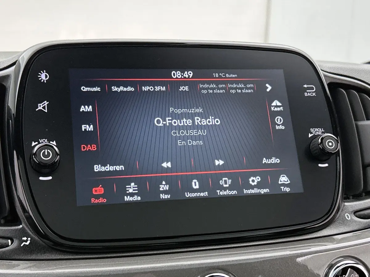 1.0 Hybrid Dolcevita | Airco | Cruise | DAB | LMV | PDC | Apple CarPlay/Android Auto