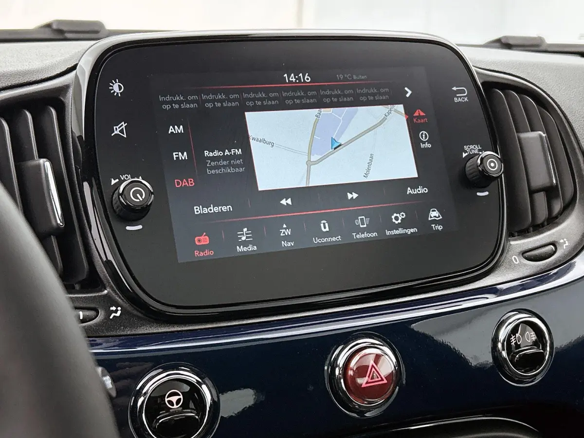1.0 Hybrid Dolcevita | Panoramadak | Parkeersensoren | Climate control