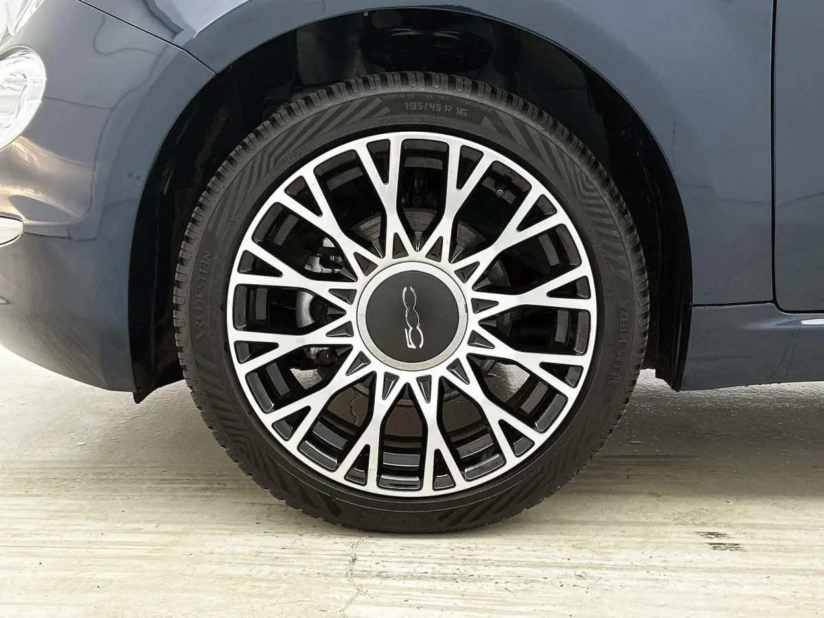 1.0 Hybrid Dolcevita | Panoramadak | Parkeersensoren | Climate control