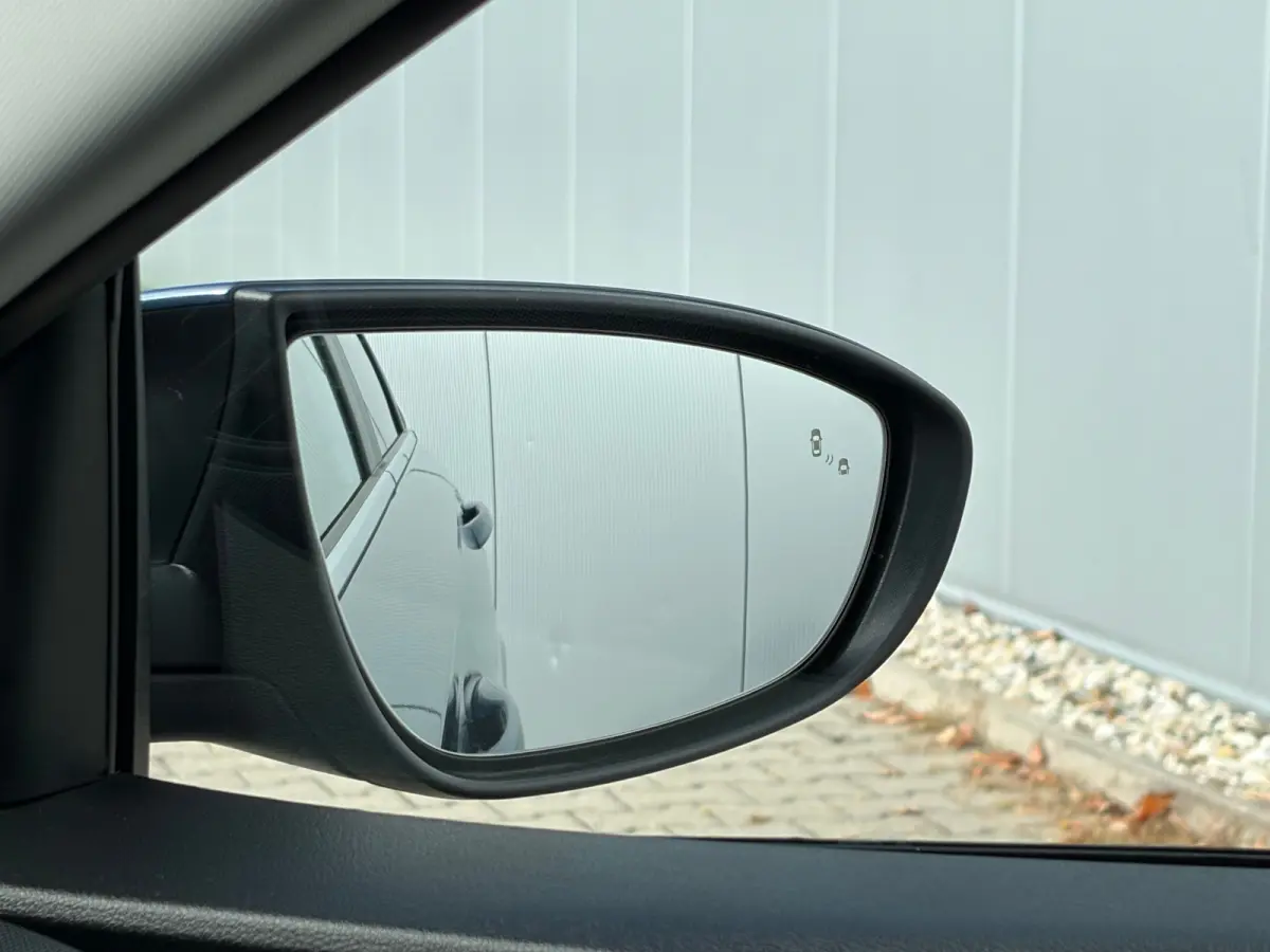 1.0 T-GDI 100pk Premium | Carplay | Climate control | Cruise control | Stoel/stuurverwarming | Camera | Parkeersensoren | DAB | Premium Audio | Lichtmetalen velgen | Navigatie