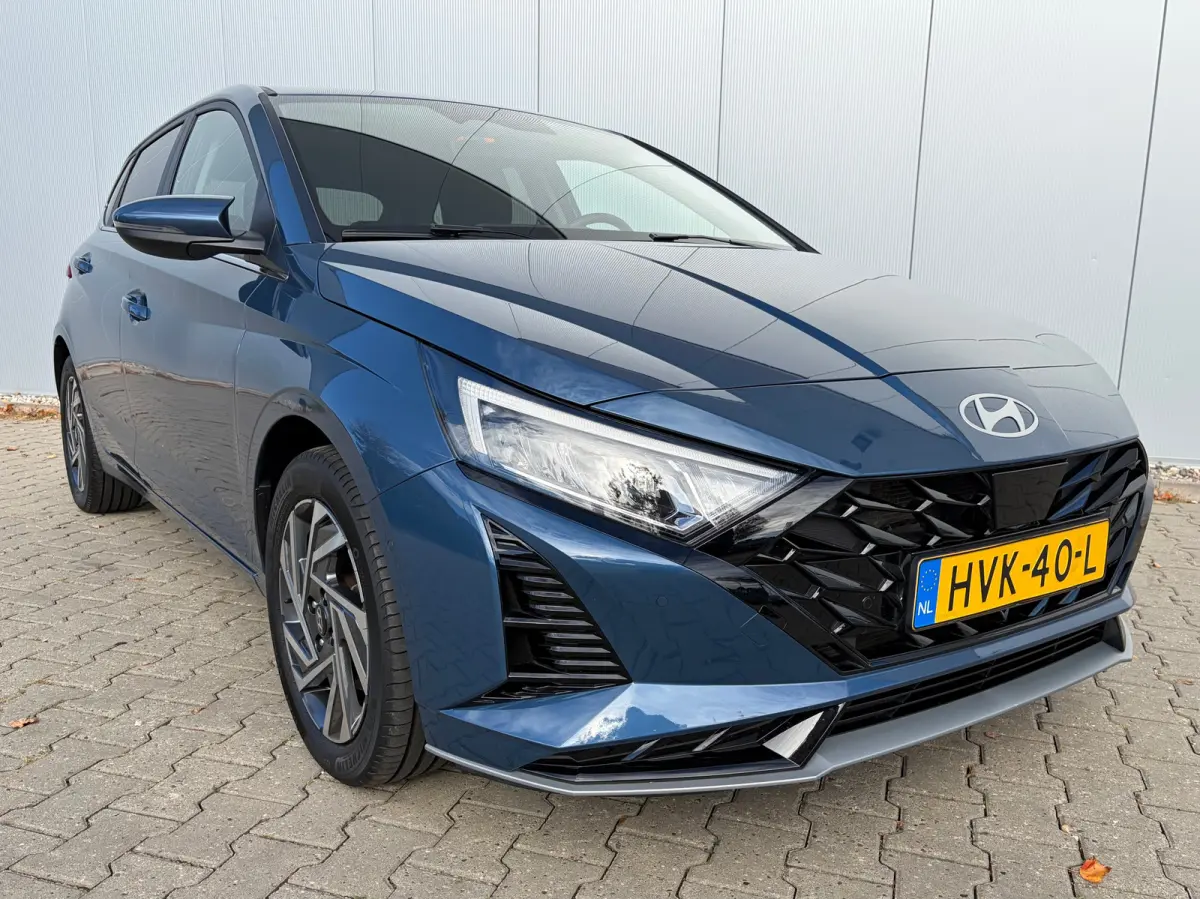 1.0 T-GDI 100pk Premium | Carplay | Climate control | Cruise control | Stoel/stuurverwarming | Camera | Parkeersensoren | DAB | Premium Audio | Lichtmetalen velgen | Navigatie