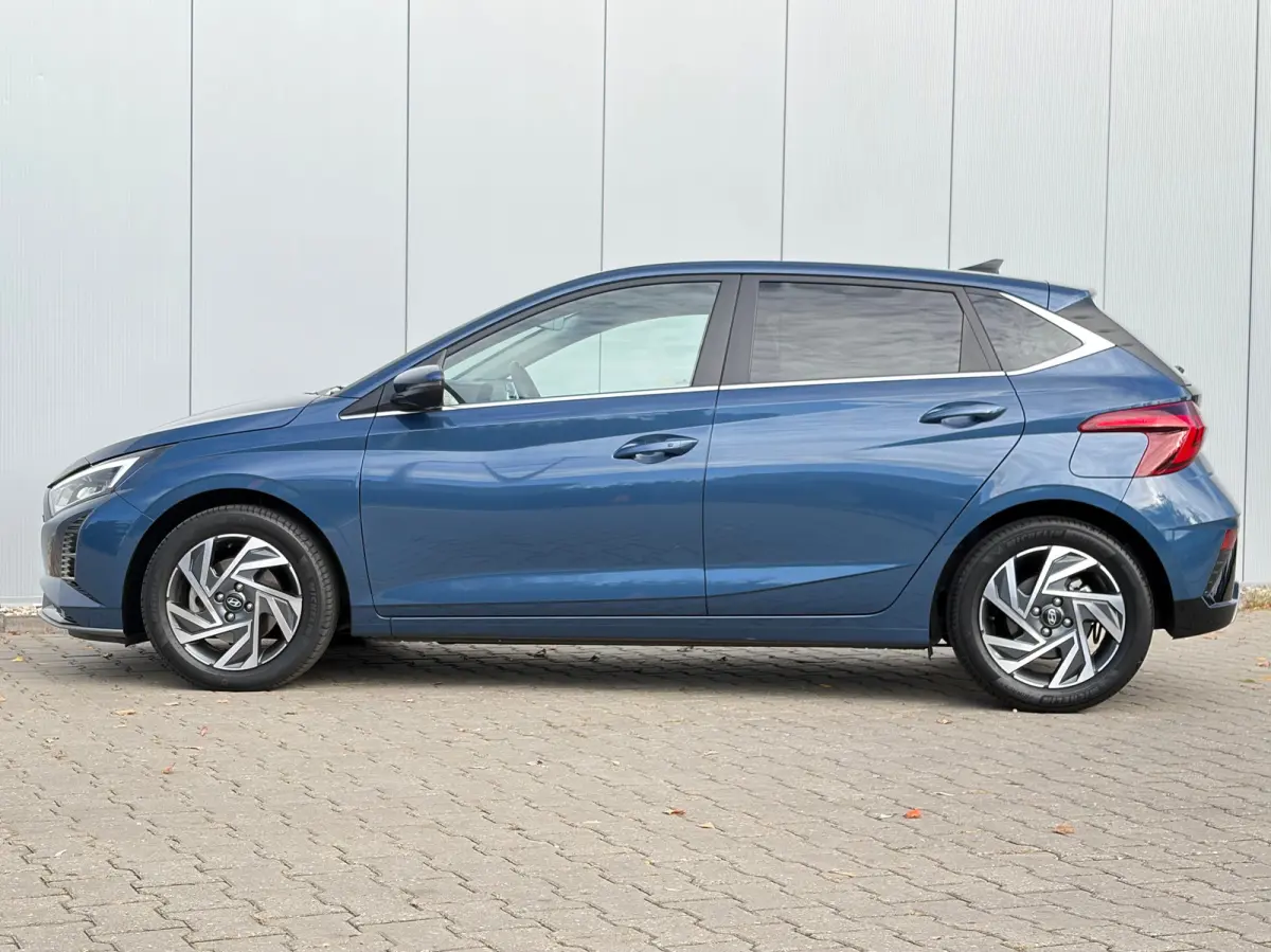 1.0 T-GDI 100pk Premium | Carplay | Climate control | Cruise control | Stoel/stuurverwarming | Camera | Parkeersensoren | DAB | Premium Audio | Lichtmetalen velgen | Navigatie
