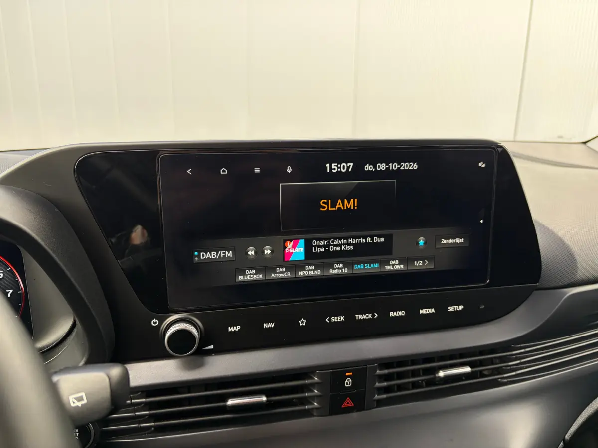 1.0 T-GDI 100pk Premium | Carplay | Climate control | Cruise control | Stoel/stuurverwarming | Camera | Parkeersensoren | DAB | Premium Audio | Lichtmetalen velgen | Navigatie