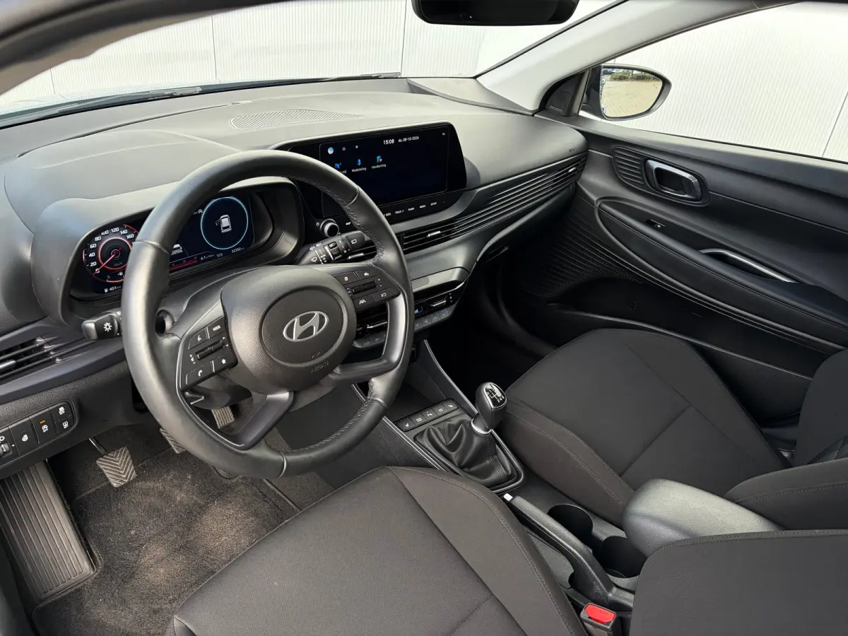 1.0 T-GDI 100pk Premium | Carplay | Climate control | Cruise control | Stoel/stuurverwarming | Camera | Parkeersensoren | DAB | Premium Audio | Lichtmetalen velgen | Navigatie