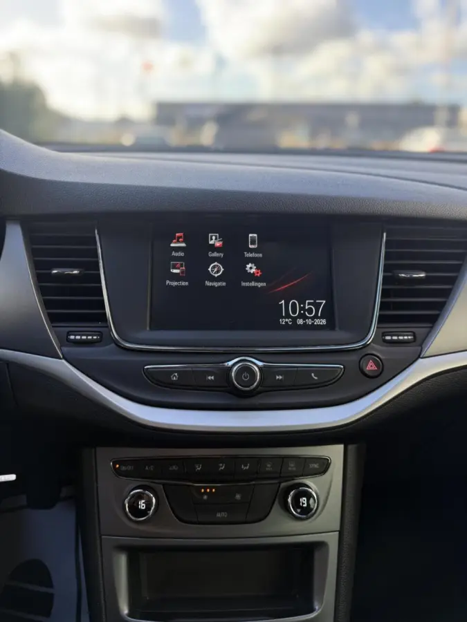 1.2 Business Edition 2020 CarPlay/Cruise/Climate