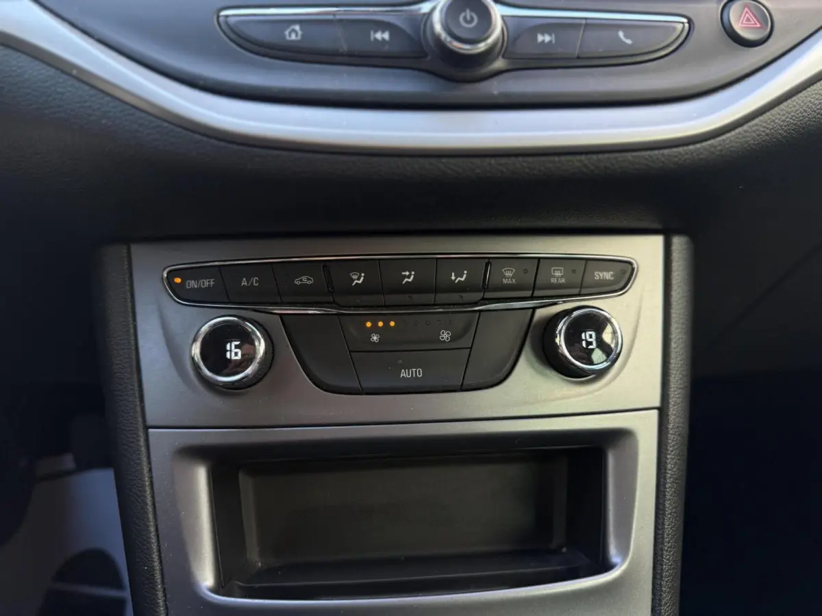 1.2 Business Edition 2020 CarPlay/Cruise/Climate