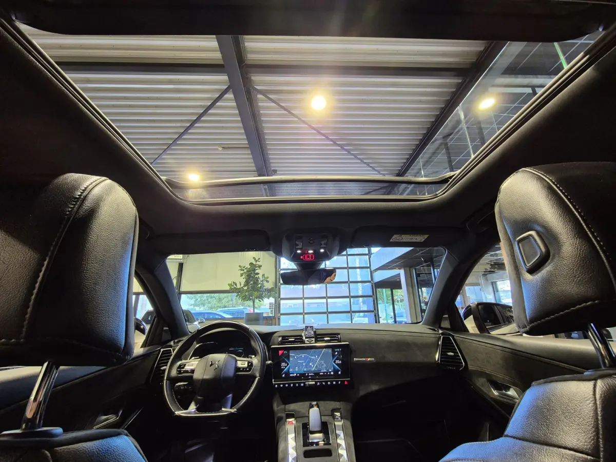 E-Tense Performance Line+ Panorama | Deep Black Alcantara | 360 Camera | Nightvision | Stoelverwarming