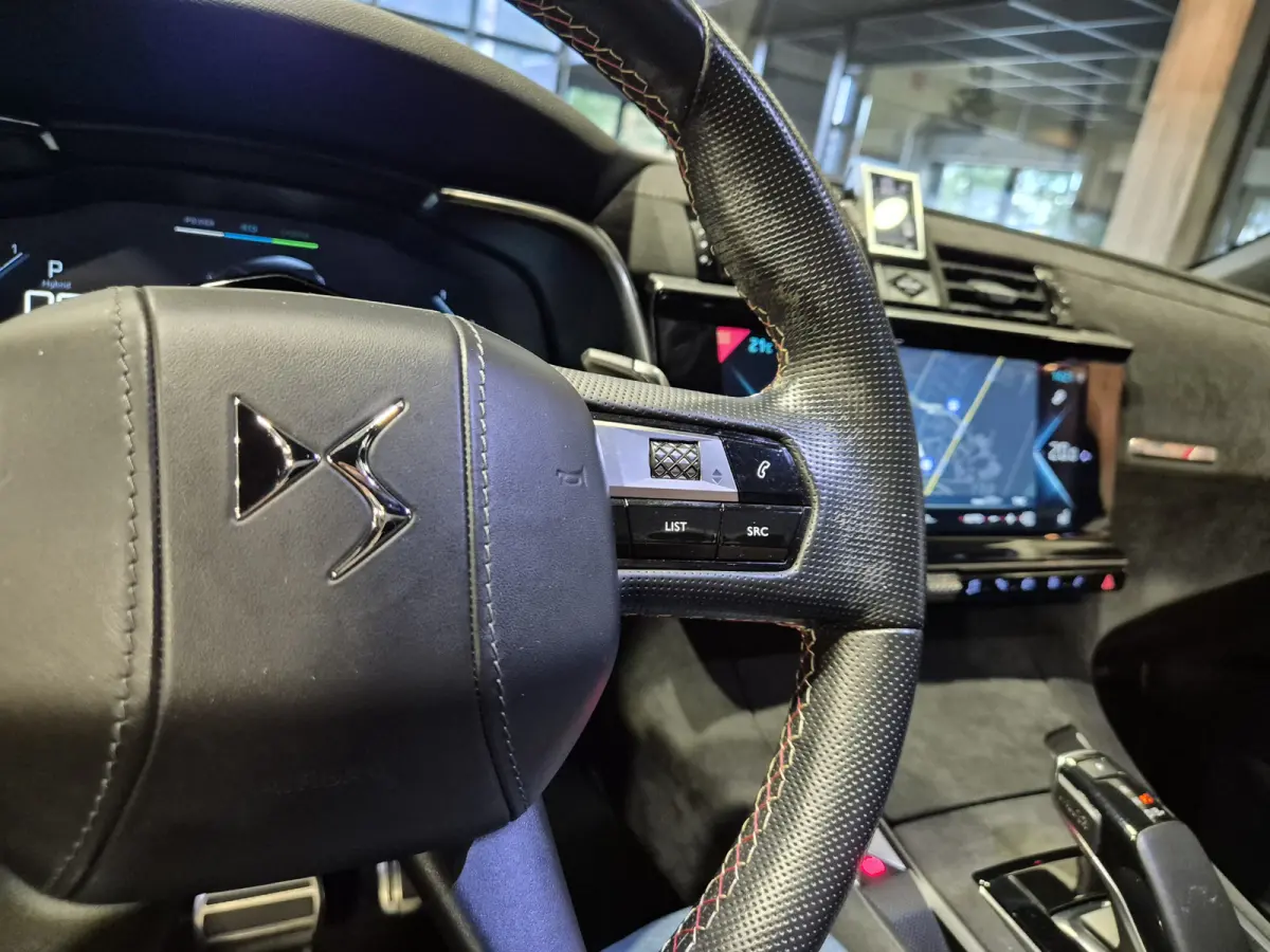 E-Tense Performance Line+ Panorama | Deep Black Alcantara | 360 Camera | Nightvision | Stoelverwarming