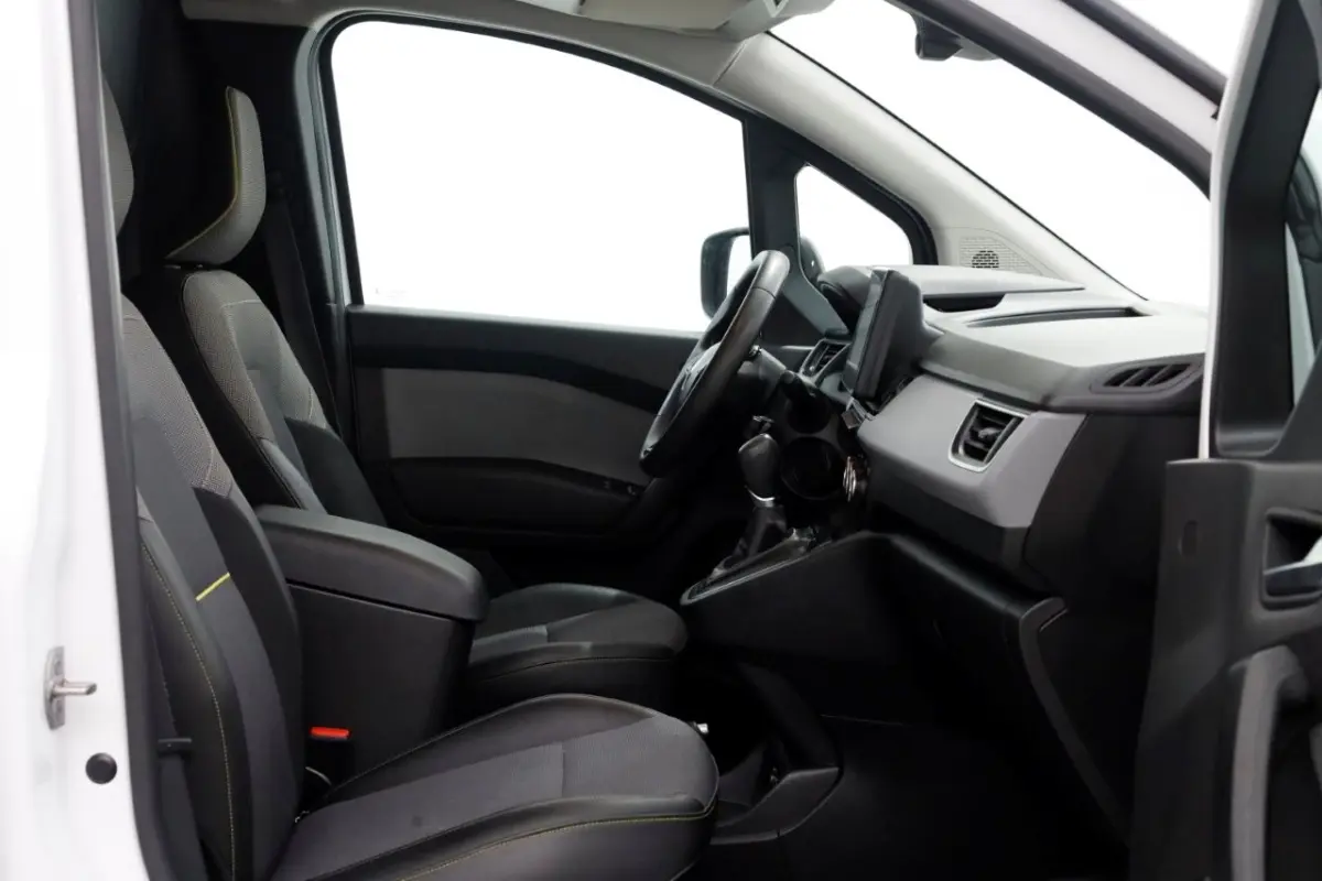 1.3 TCe 130pk Benzine Automaat Airco/Navi/Camera 03-2022