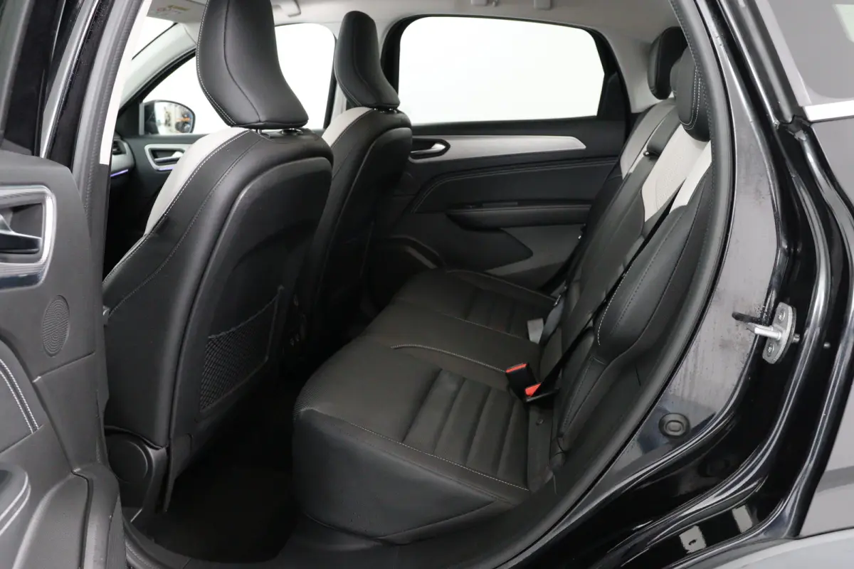 1.6 E-Tech Hybrid 145 Intens | 1e Eigenaar! | Dealer Onderhouden | Open Dak | Leder | Sfeerverlichting | Clima | Camera | Cruise Adaptive | Keyless | Stoel/Stuurverwarming