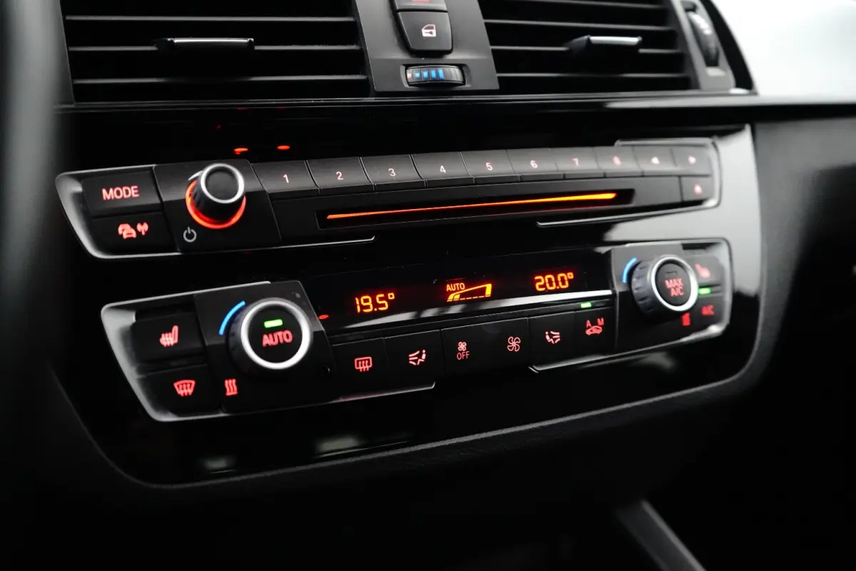 118i Edition M Sport Shadow High Executive