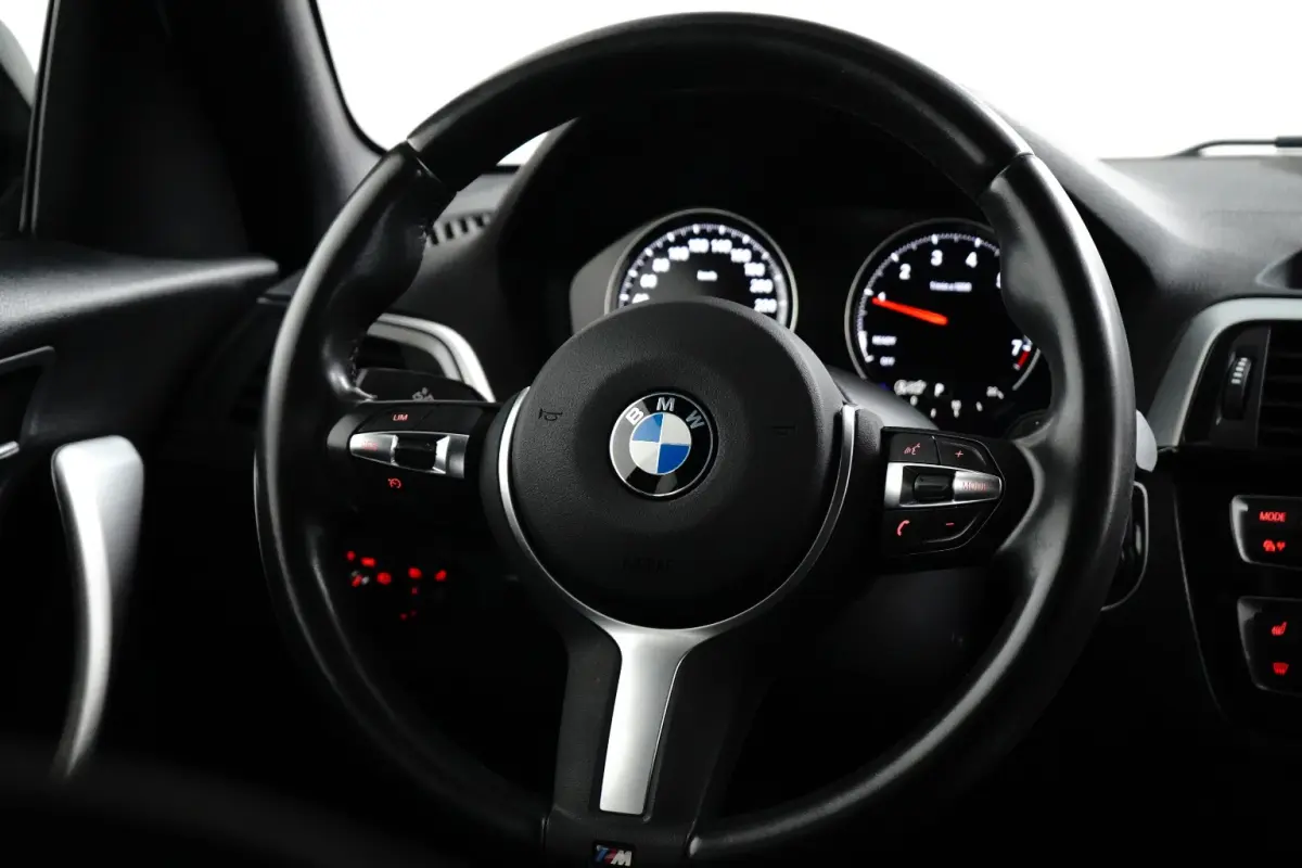 118i Edition M Sport Shadow High Executive