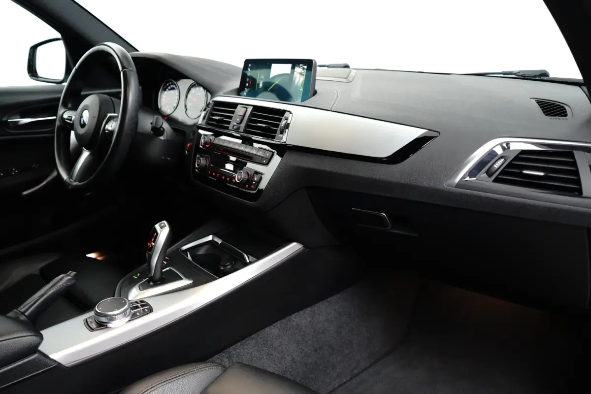 118i Edition M Sport Shadow High Executive