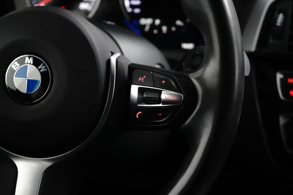 118i Edition M Sport Shadow High Executive
