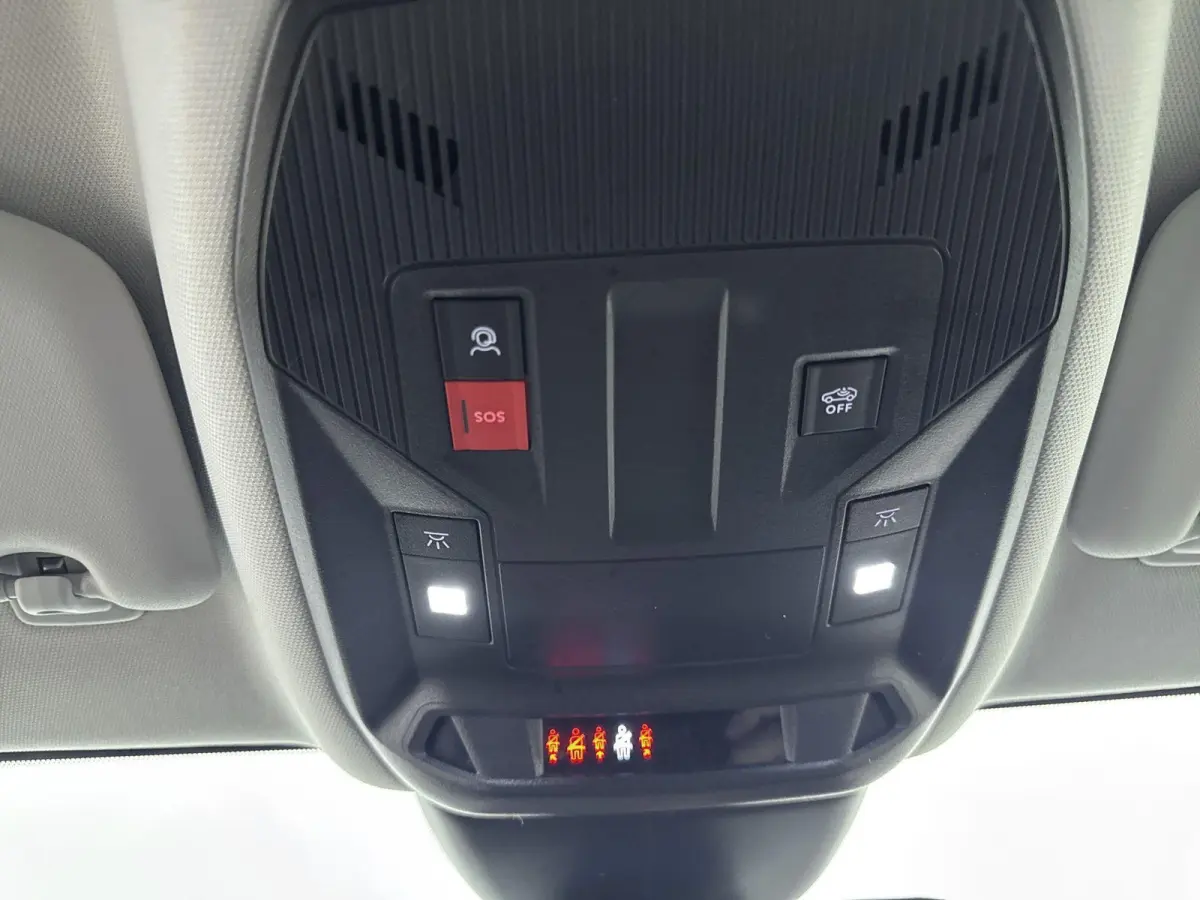 Hybrid 136pk Allure | 360 Camera | Adaptieve Cruise Control | CarPlay | LED Koplampen
