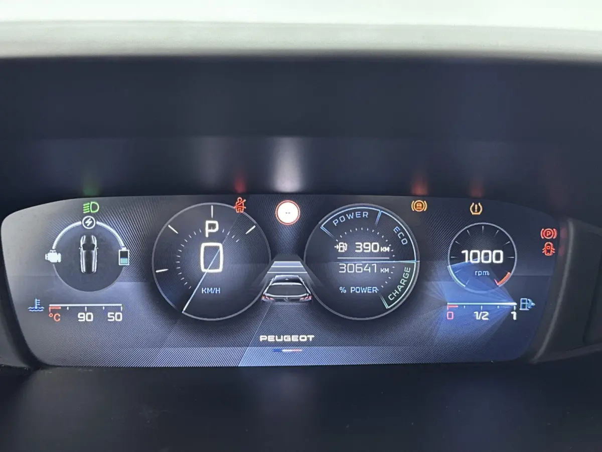 Hybrid 136pk Allure | 360 Camera | Adaptieve Cruise Control | CarPlay | LED Koplampen