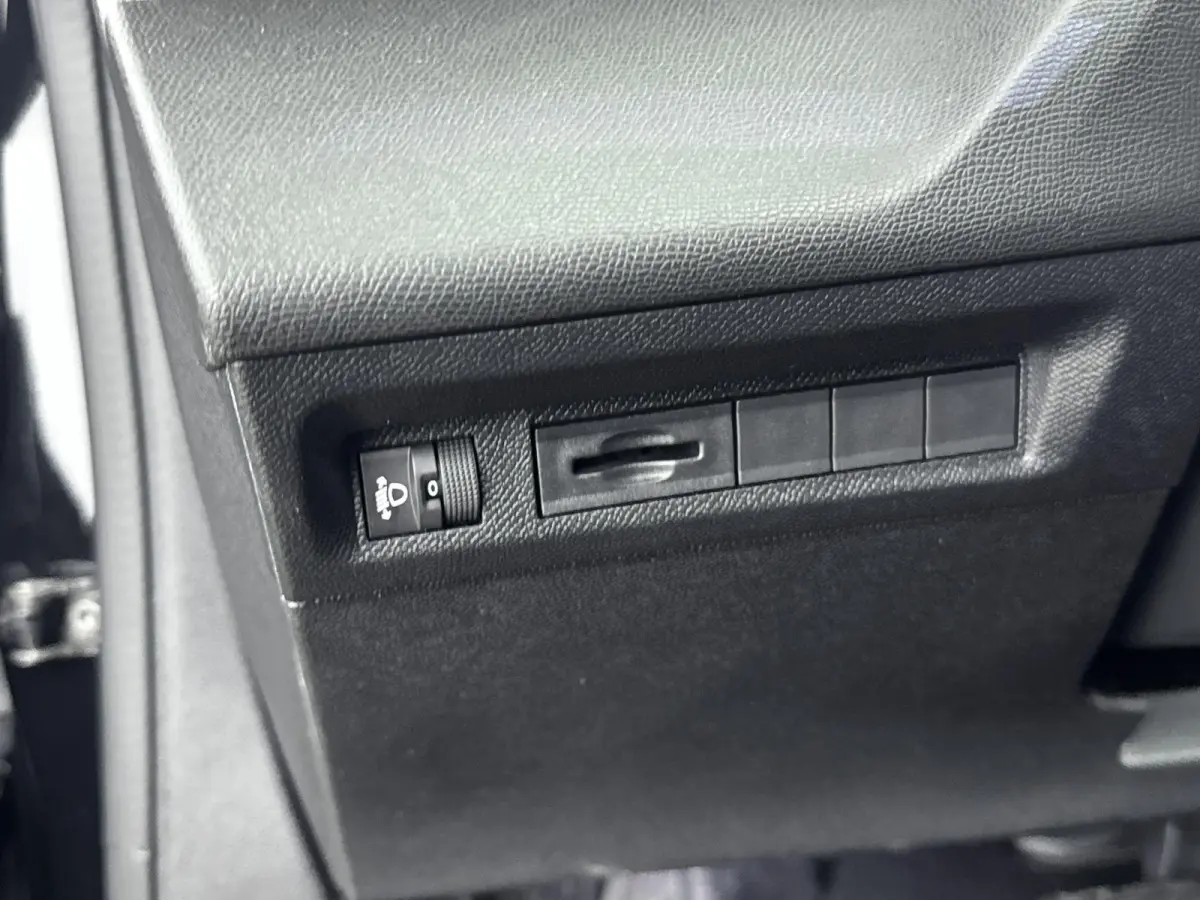 Hybrid 136pk Allure | 360 Camera | Adaptieve Cruise Control | CarPlay | LED Koplampen