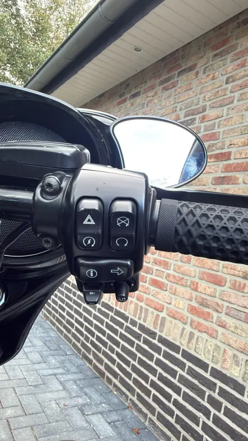 Streetglide 21'' Street Glide  Vance & Hines mat grijs blackout FLHTK