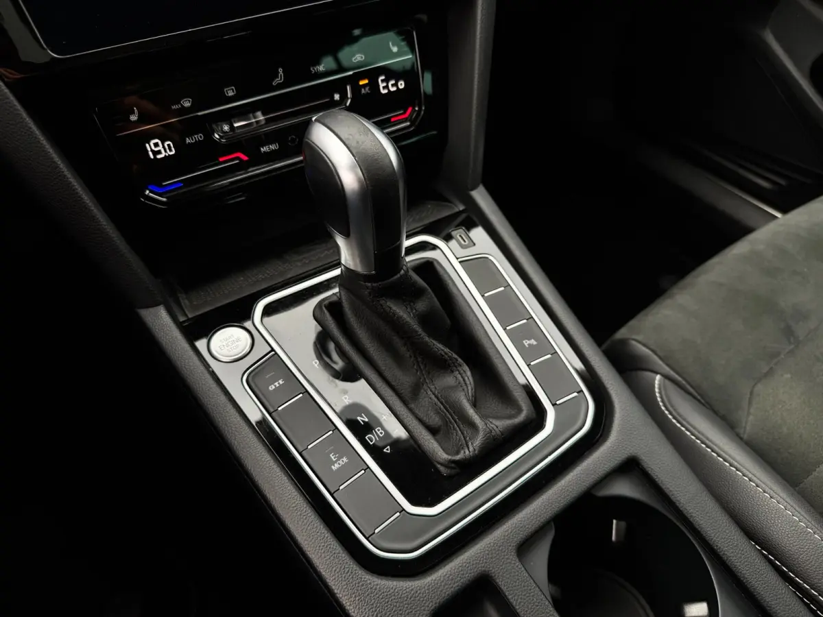 1.4 TSI PHEV GTE | Pano | Trekhaak | Matrix | Massage | Camera | Travel Assist | Elektr. achterklep