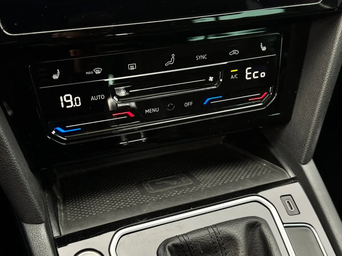 1.4 TSI PHEV GTE | Pano | Trekhaak | Matrix | Massage | Camera | Travel Assist | Elektr. achterklep