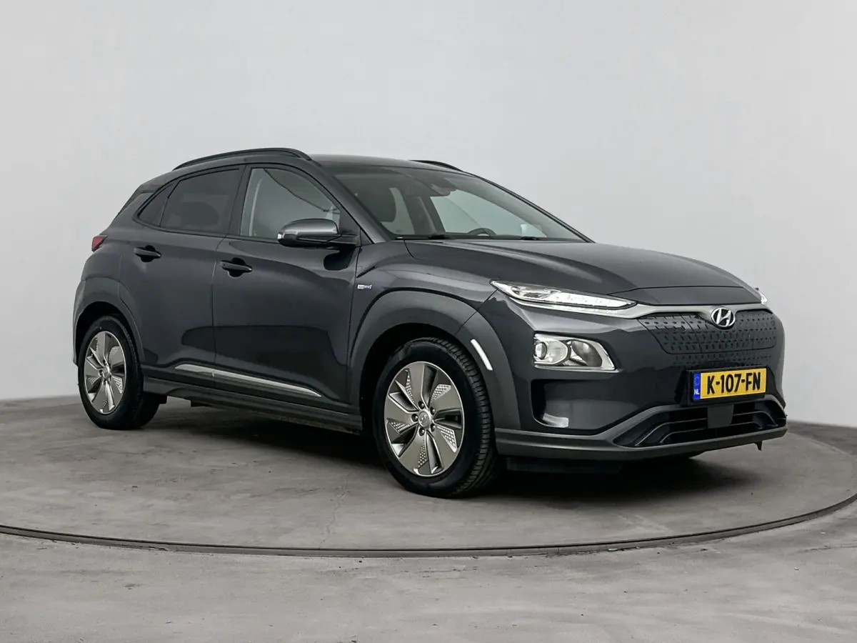 Fashion 64kWh | 1ste eigenaar | ACCU 100% | Dodehoekdetectie | Camera | AppleCarPlay/Android | AUTOMAAT