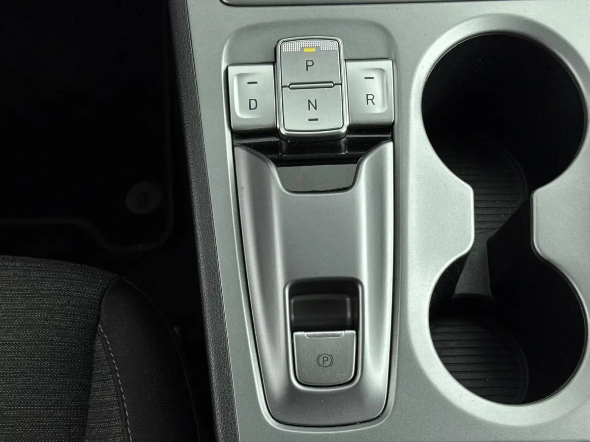 Fashion 64kWh | 1ste eigenaar | ACCU 100% | Dodehoekdetectie | Camera | AppleCarPlay/Android | AUTOMAAT