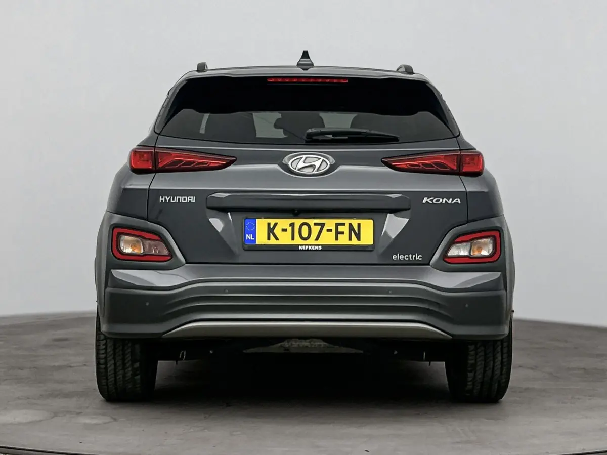 Fashion 64kWh | 1ste eigenaar | ACCU 100% | Dodehoekdetectie | Camera | AppleCarPlay/Android | AUTOMAAT