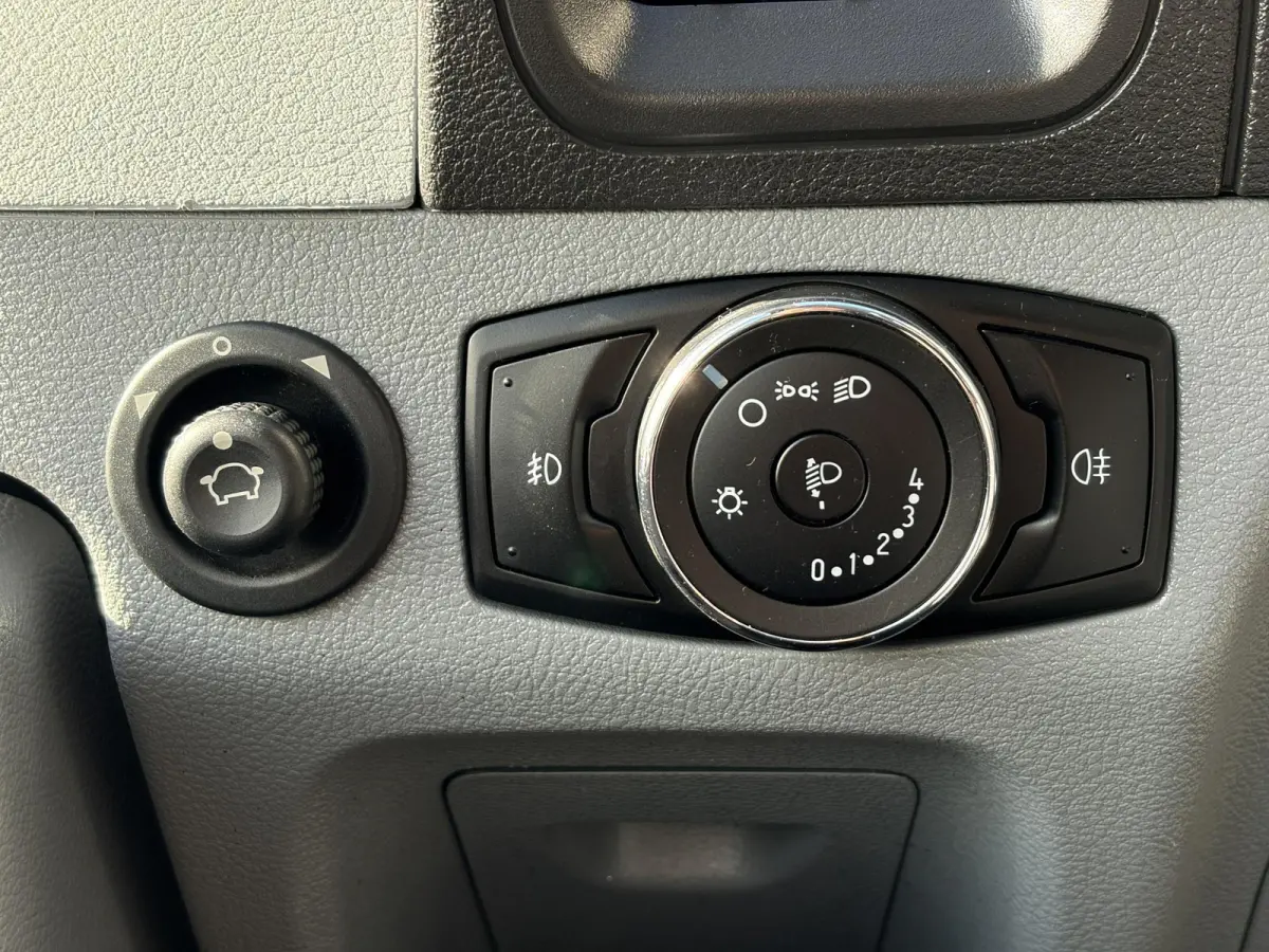 310 2.2 TDCI L2H2*DC*6-PERS*HAAK*A/C*CRUISE*TEL*
