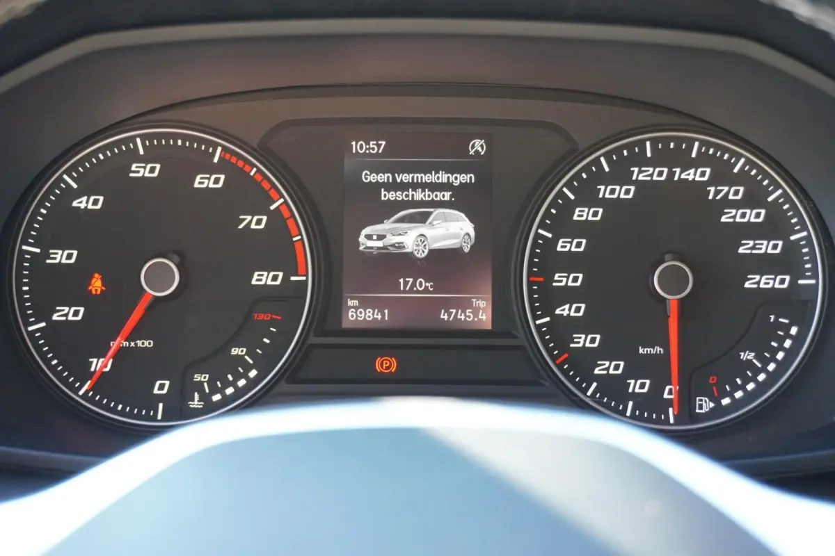 1.0 TSI 110pk Style Full Link | Cruisecontrol | PDC Achter