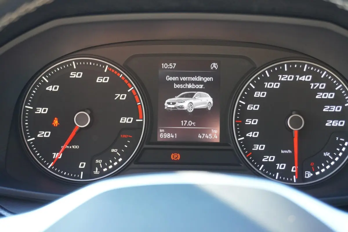 1.0 TSI 110pk Style Full Link | Cruisecontrol | PDC Achter