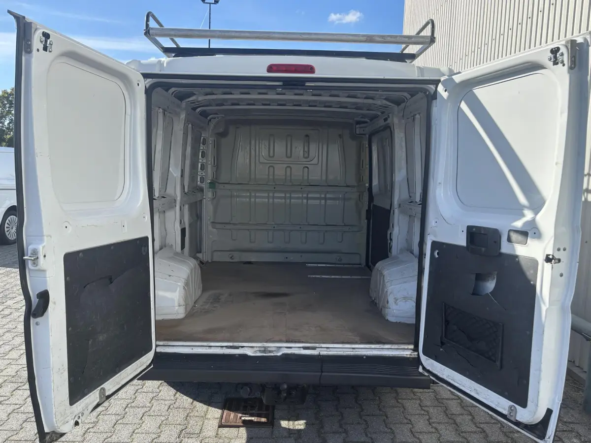 28 2.0 MultiJet L1H1 Actual*HAAK*IMPERIAAL*3-PERS*
