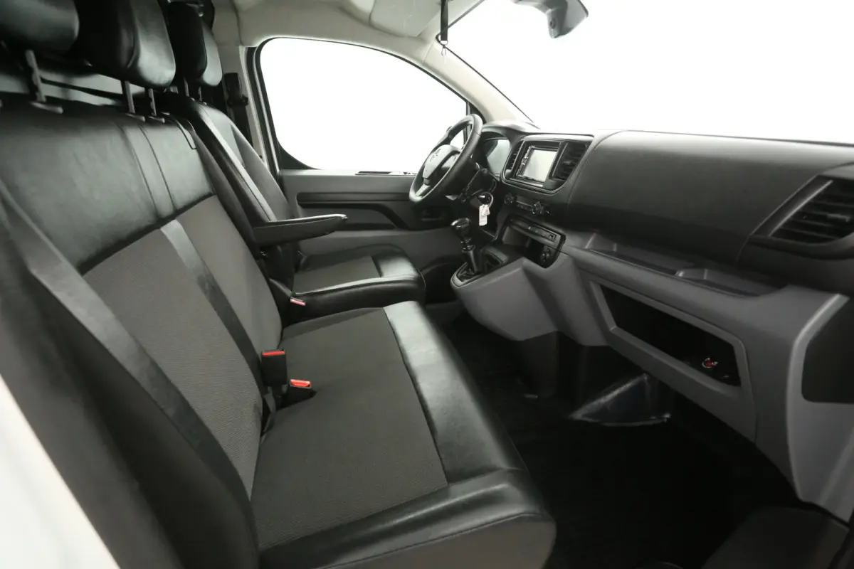 2.0 CDTI 145PK L3H1 | Airco | Cruise | 3 Zits | Navigatie
