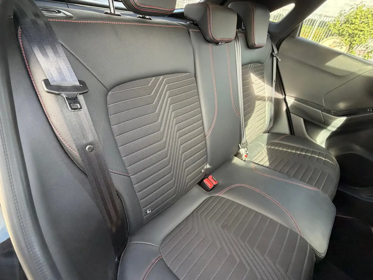 1.0 EcoBoost ST-Line X - Agate Black - Panorama/Virtual/Winterpakket