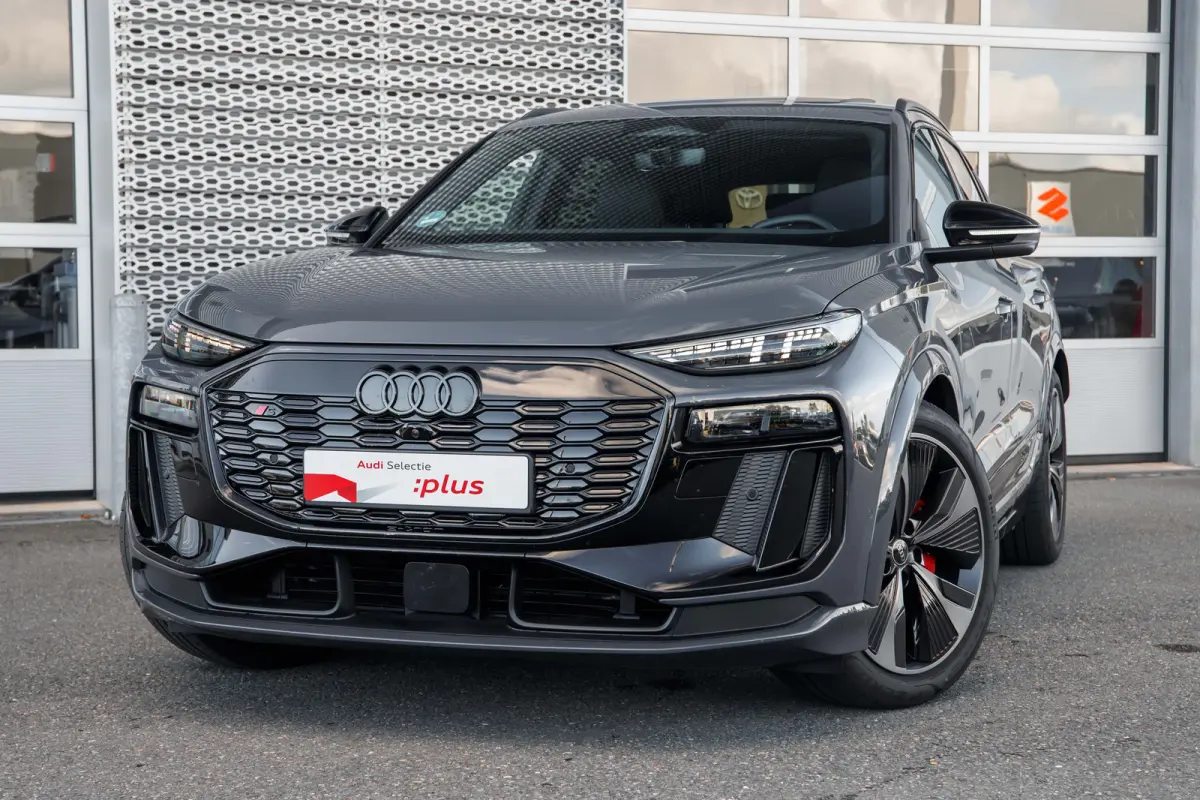 SQ6 quattro 360 kW | Luchtvering | Panoramadak | Trekhaak | Bang & Olufsen |