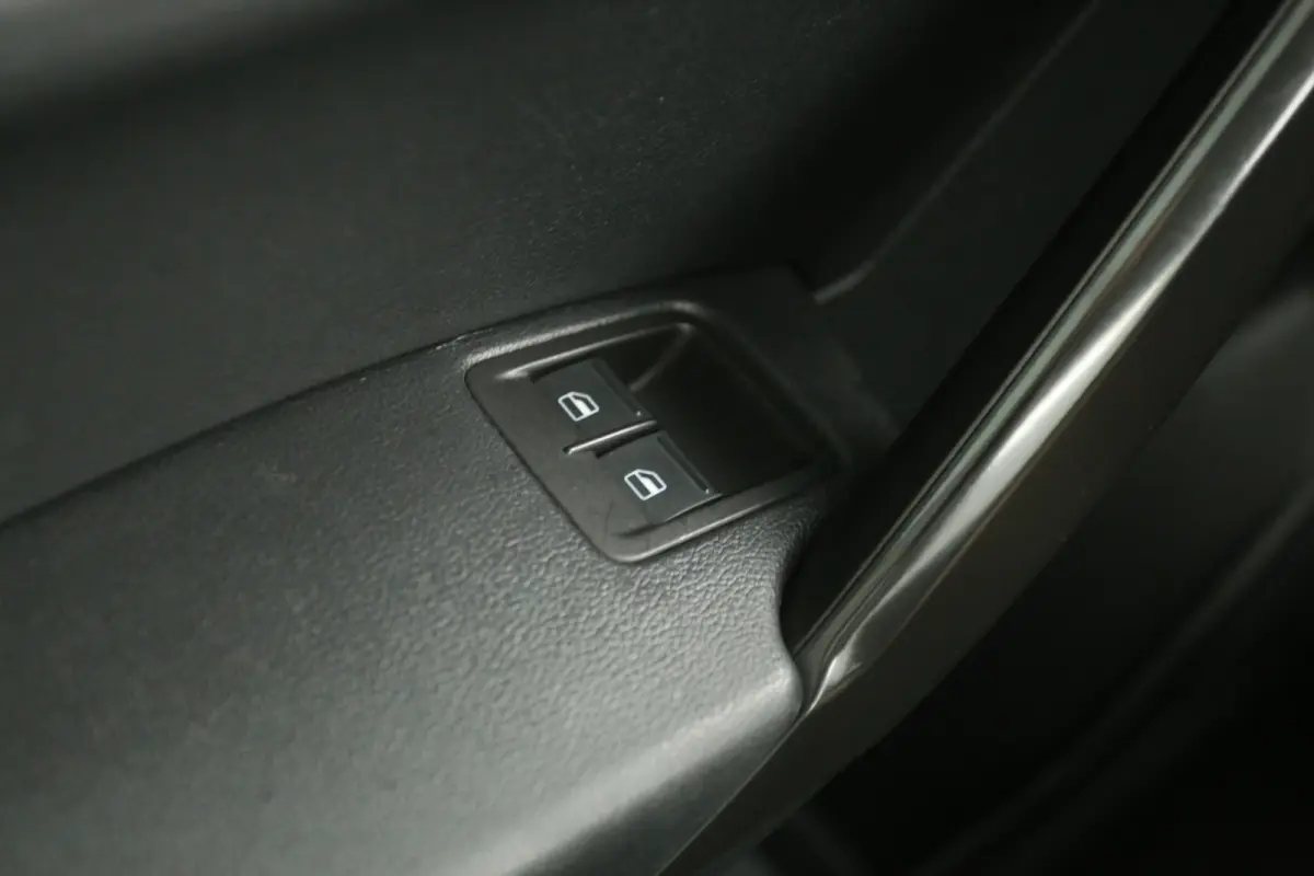2.0 TDI | Airco | Geisoleerde Laadruimte | Elektrpakket