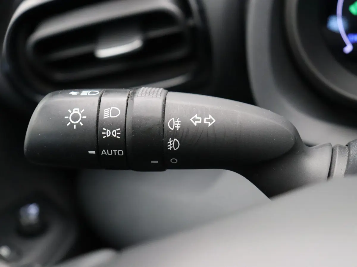 1.5 Hybrid Dynamic | Achteruitrijcamera | Apple Carplay & Android Auto | Full Led |