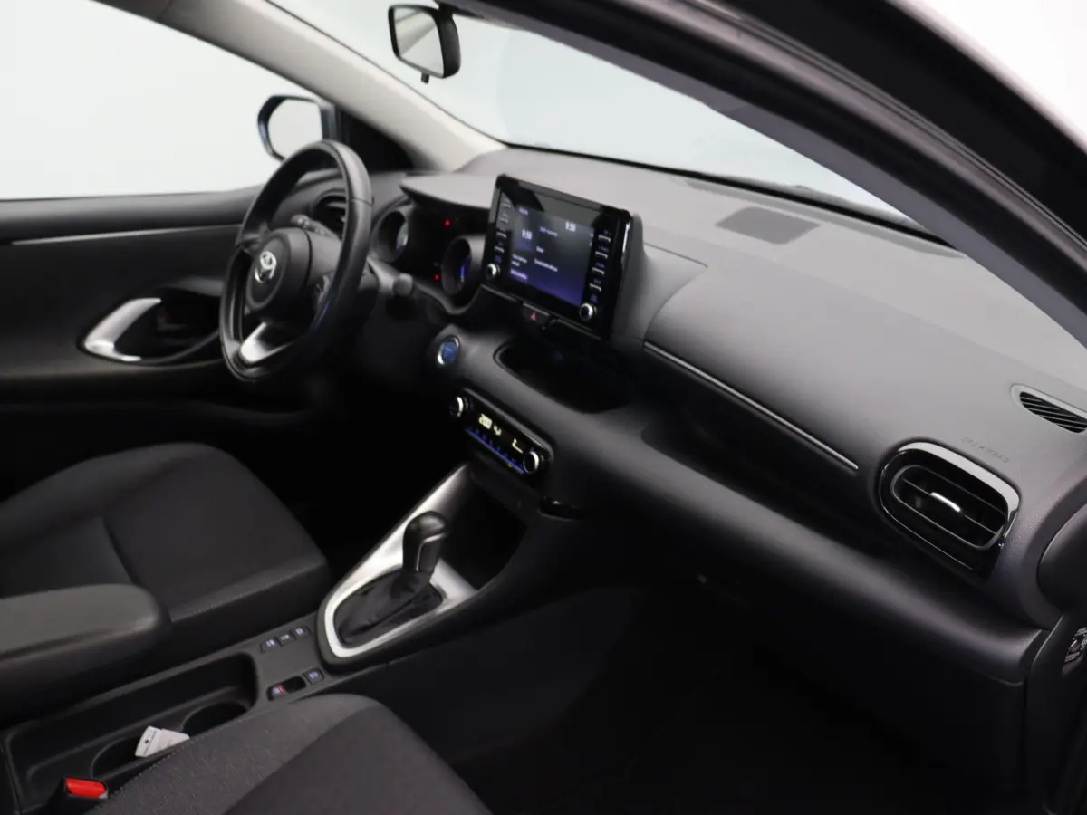 1.5 Hybrid Dynamic | Achteruitrijcamera | Apple Carplay & Android Auto | Full Led |