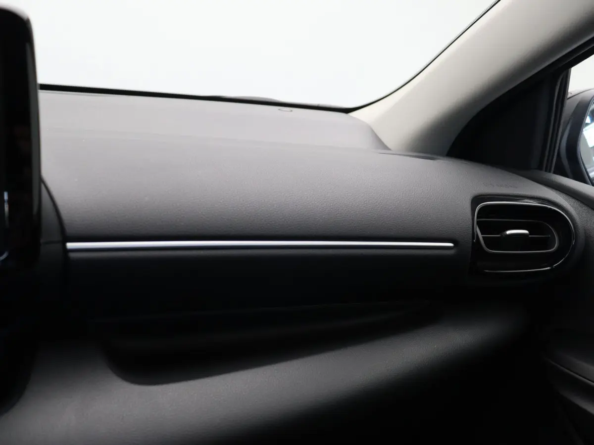 1.5 Hybrid Dynamic | Achteruitrijcamera | Apple Carplay & Android Auto | Full Led |